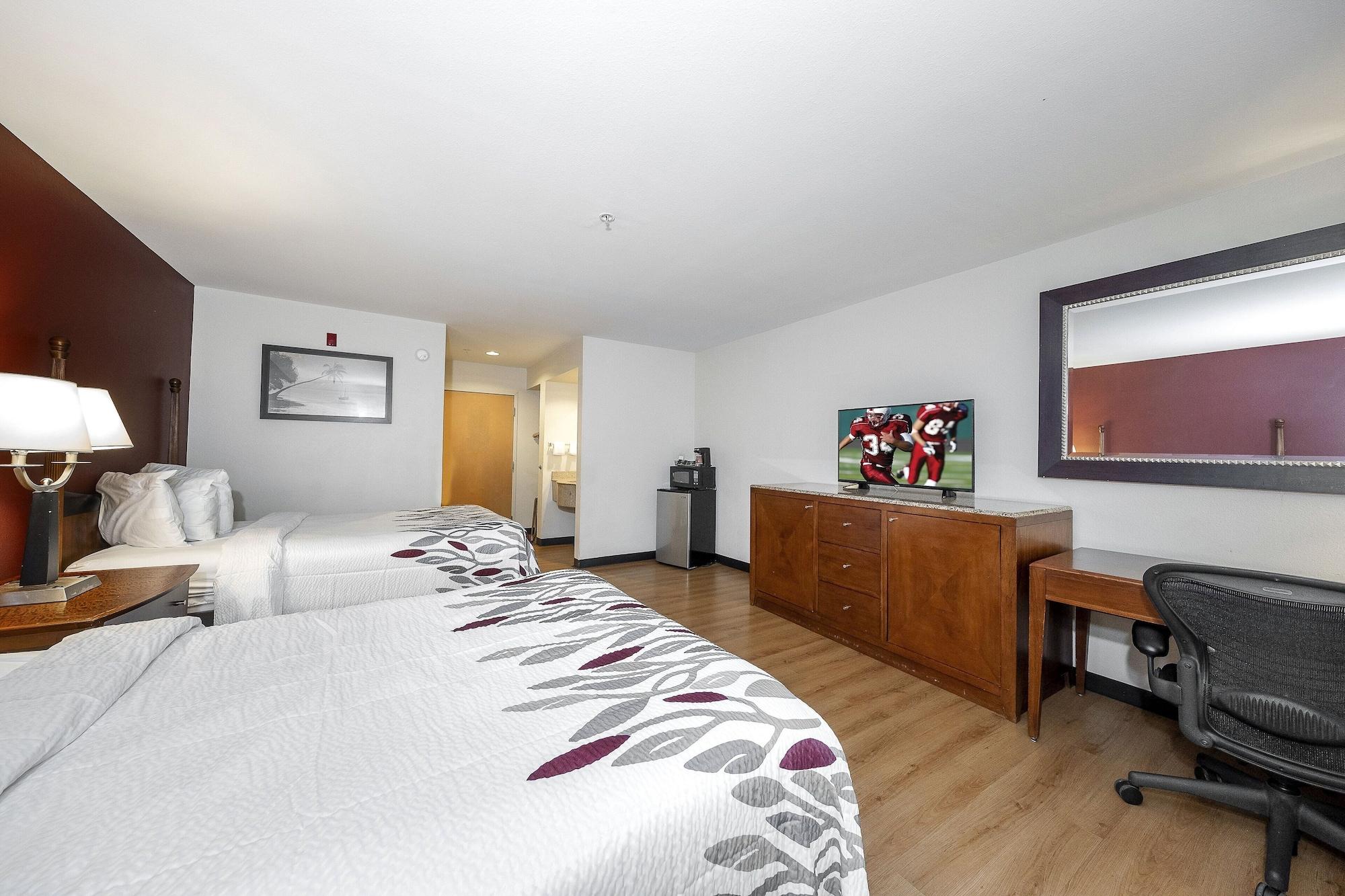 Red Roof Inn & Suites Biloxi - Ocean Springs Esterno foto